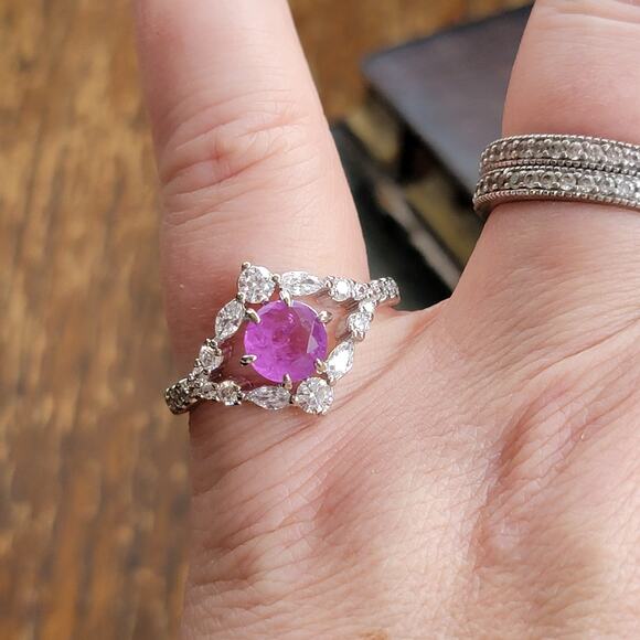 Elegant Rhodium-Plated Size 9 Ring with Simulated Amethyst and Clear Stones - Picture 9 of 12